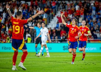 ESPAÑA SUPERA A SUIZA CON GOL EN EL AGREGADO