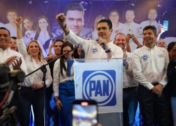 CON UNA ABSTENCIÓN DEL 65 POR CIENTO, EL DIPUTADO FEDERAL JORGE ROMERO ES ELECTO COMO NUEVO DIRIGENTE NACIONAL DEL PAN, AL VENCER A LA EX SENADORA TRAXCALTECA ADRIANA DÁVILA.