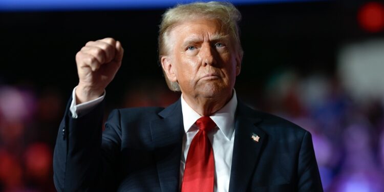 ARRASA TRUMP: DOBLEGA A DEMÓCRATA KAMALA HARRIS Y ASEGURA QUE INICIA LA VERDADERA ERA DORADA DE EU 1 ARRASA TRUMP: DOBLEGA A DEMÓCRATA KAMALA HARRIS Y ASEGURA QUE INICIA LA VERDADERA ERA DORADA DE EU