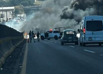 EXPLOSIÓN DE PIPA DE PEMEX EN ATIZAPÁN