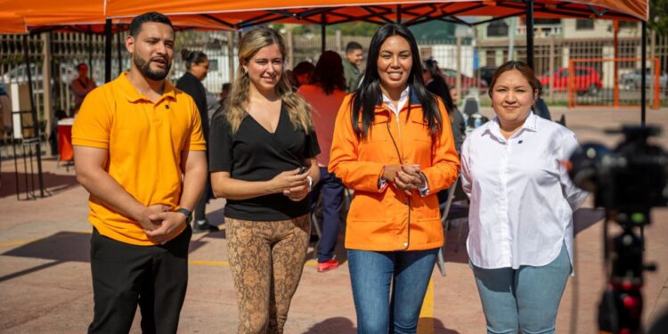 LLEVAN REGIDORES DE MC EN SAN NICOLÁS BRIGADAS MÉDICO ASISTENCIALES; BRINDAN ANAHÍ DÍAZ Y "QUEÑO"ARREOLA CONSULTAS, VACUNAS Y ASESORÍA LEGAL A FAMILIAS. 1 LLEVAN REGIDORES DE MC EN SAN NICOLÁS BRIGADAS MÉDICO ASISTENCIALES; BRINDAN ANAHÍ DÍAZ Y “QUEÑO”ARREOLA CONSULTAS, VACUNAS Y ASESORÍA LEGAL A FAMILIAS.