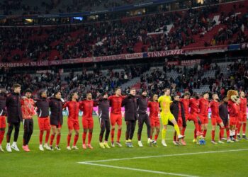 HARRY KANE LIDERA GOLEADA DEL BAYERN MUNICH