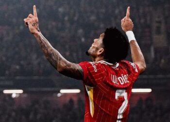 LIVERPOOL GOLEA EN EL REGRESO DE XABI ALONSO A ANFIELD