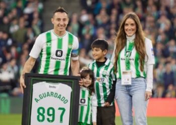 GUARDADO SE DESPIDE DEL FUTBOL TRAS 19 AÑOS