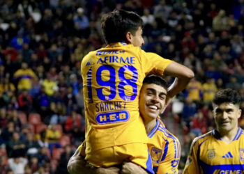 RUGEN EN LA FRONTERA