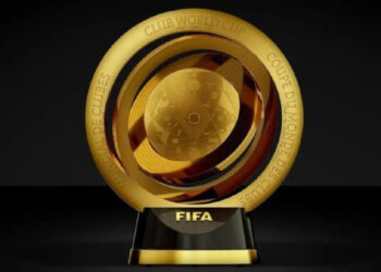 FIFA PRESENTA TROFEO DEL MUNDIAL DE CLUBES 2025 CON LEÓN PRESENTE, AUNQUE CON INCERTIDUMBRE