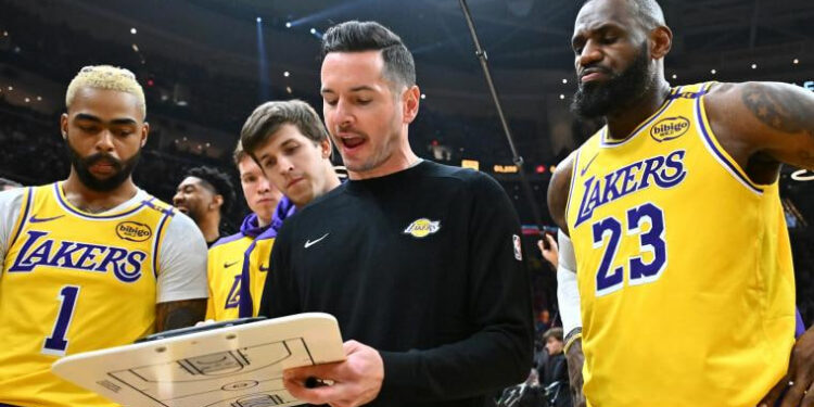 LOS ANGELES LAKERS RENUEVAN SU VISIÓN BAJO JJ REDICK 1 LOS ANGELES LAKERS RENUEVAN SU VISIÓN BAJO JJ REDICK