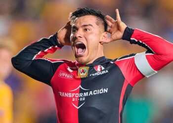 ALDO ROCHA ELOGIA A ROBERTO ALVARADO Y CHICHARITO ANTES DEL CLÁSICO TAPATÍO