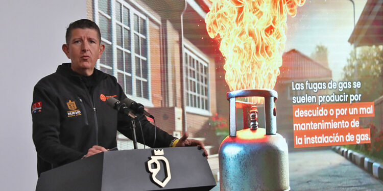 PIDE PROTECCIÓN CIVIL NL REVISAR INSTALACIONES DE GAS PARA PREVENIR ACCIDENTES DURANTE LA CENA NAVIDEÑA; ATENDERÁ 911 REPORTES.