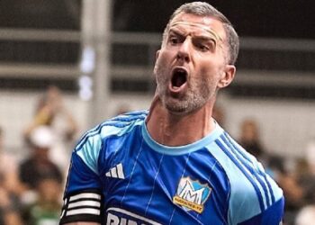 ‘TITO’ VILLA RESPONDE A LOS INSULTOS DE LA AFICIÓN DEL AMÉRICA