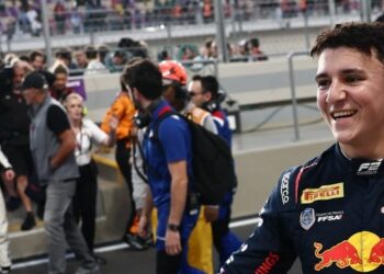 ISACK HADJAR SE UNE A RED BULL Y COMPLETA LA PARRILLA DE 2025