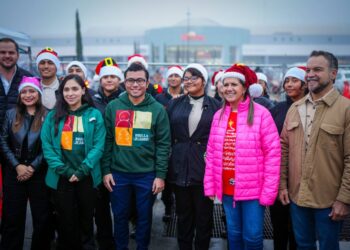 DIBUJAN SONRISAS EN JUÁREZ; LLEVAN GOBIERNO DE FÉLIX ARRATIA Y SECRETARÍAS ESTATALES MÁS DE 2 MIL JUGUETES A NIÑAS Y NIÑOS.