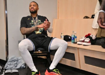 DAMIAN LILLARD FIRMA CONTRATO DE POR VIDA CON ADIDAS