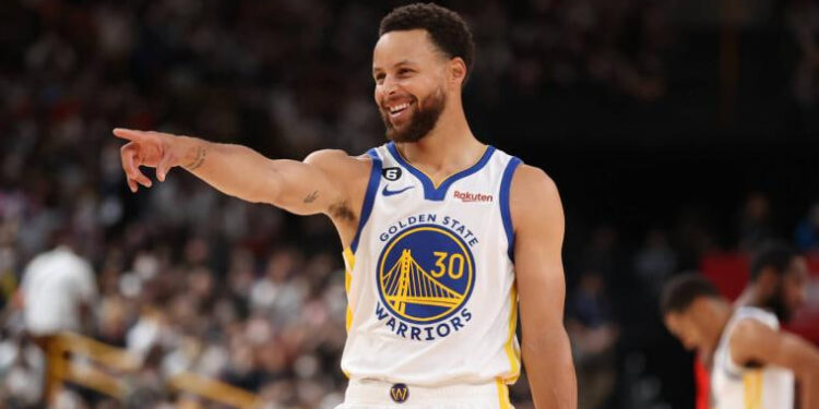 WARRIORS, KNICKS Y LAKERS: LOS EQUIPOS MÁS VALIOSOS DE LA NBA 1 WARRIORS, KNICKS Y LAKERS: LOS EQUIPOS MÁS VALIOSOS DE LA NBA