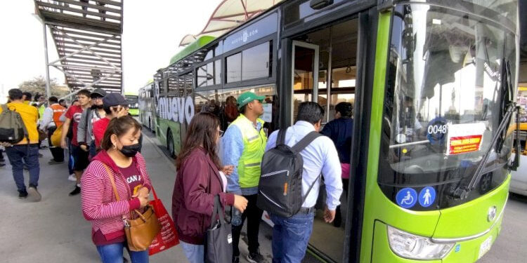 INICIA INSTITUTO DE MOVILIDAD OPERATIVO PARA TERMINAR CON FILAS EN EL TRANSPORTE PÚBLICO DURANTE LAS HORAS PICO Y AGILIZAR EL PASO DE UNIDADES 1 INICIA INSTITUTO DE MOVILIDAD OPERATIVO PARA TERMINAR CON FILAS EN EL TRANSPORTE PÚBLICO DURANTE LAS HORAS PICO Y AGILIZAR EL PASO DE UNIDADES