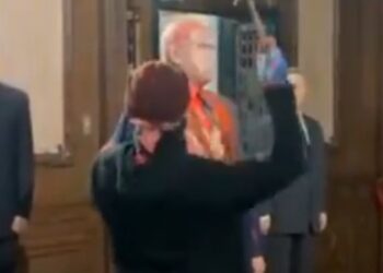 DESTRUYEN FIGURA DE BENJAMIN NETANYAHU EN MUSEO DE CERA DE CDMX