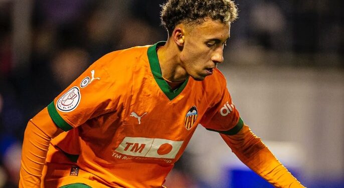 UMAR SADIQ LLEVA AL VALENCIA A CUARTOS DE FINAL EN COPA