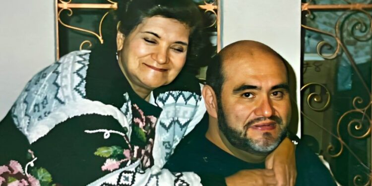 ÉDGAR VIVAR DESPIDE A SU MADRE CON EMOTIVO MENSAJE 1 ÉDGAR VIVAR DESPIDE A SU MADRE CON EMOTIVO MENSAJE