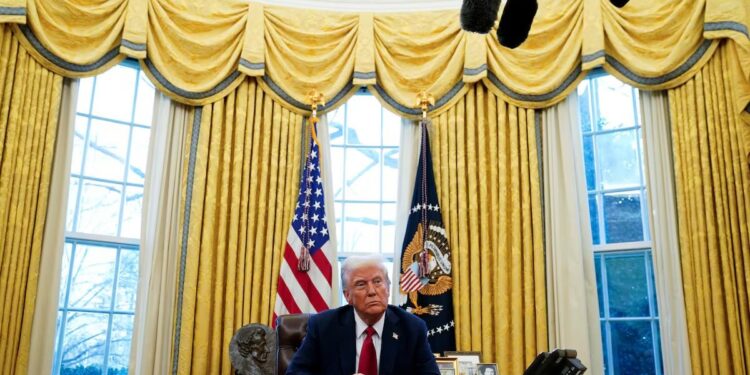 CONFIRMA TRUMP ARANCEL DE 25% CONTRA MÉXICO; AFIRMA QUE LA MEDIDA ES NECESARIA  ANTE LAS DROGAS Y LA GENTE QUE ´DE FORMA TAN HORRIBLE’ HA LLEGADO A ESTADOS UNIDOS. 1 CONFIRMA TRUMP ARANCEL DE 25% CONTRA MÉXICO; AFIRMA QUE LA MEDIDA ES NECESARIA  ANTE LAS DROGAS Y LA GENTE QUE ´DE FORMA TAN HORRIBLE’ HA LLEGADO A ESTADOS UNIDOS.