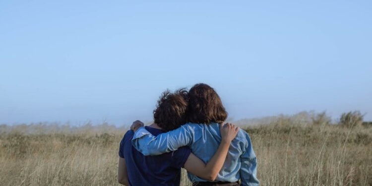 LOS ABRAZOS, UNA MUESTRA DE AFECTO CON BENEFICIOS PARA LA SALUD