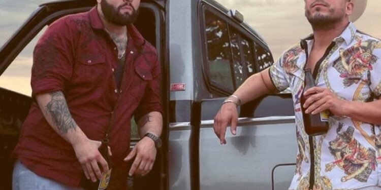 VIDEO DE CARÍN LEÓN Y ESPINOZA PAZ DESATA POLÉMICA 1 VIDEO DE CARÍN LEÓN Y ESPINOZA PAZ DESATA POLÉMICA