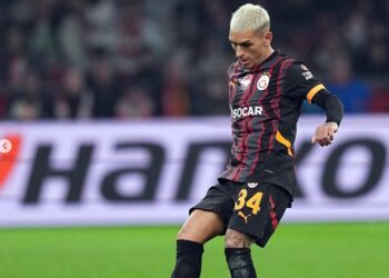 GALATASARAY CLASIFICA A 16VOS EN LA EUROPA LEAGUE A PESAR DE DERROTA