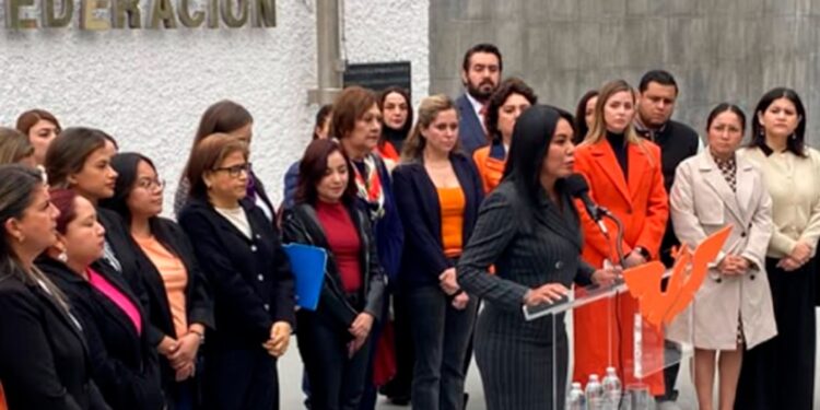 PRESENTA ALE MORALES AMPARO CONTRA VINCULACIÓN A PROCESO POR CAUSAR “ANSIEDAD Y TRISTEZA” A DIPUTADA PANISTA.