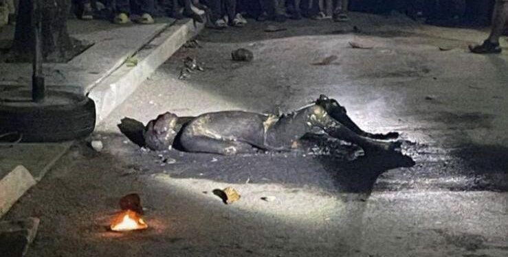 LINCHAN Y QUEMAN VIVO A UN HOMBRE EN TEKIT, YUCATÁN 1 LINCHAN Y QUEMAN VIVO A UN HOMBRE EN TEKIT, YUCATÁN
