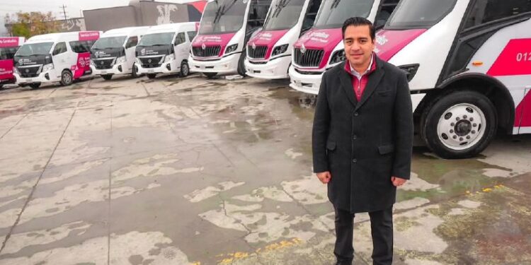 CRECE NAVA SANTA BUS; SUMA SERVICIO GRATUITO DE TRANSPORTE PÚBLICO 61 UNIDADES Y ANUNCIA NUEVAS RUTAS HACIA CENTROS DE TRABAJO. 1 CRECE NAVA SANTA BUS; SUMA SERVICIO GRATUITO DE TRANSPORTE PÚBLICO 61 UNIDADES Y ANUNCIA NUEVAS RUTAS HACIA CENTROS DE TRABAJO.