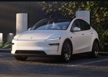TESLA PRESENTA EL NUEVO MODEL Y REDISEÑADO EN ASIA