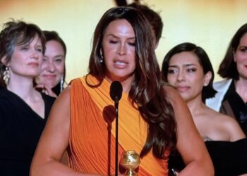 REACCIÓN DE KARLA SOFÍA GASCÓN EN LOS GLOBOS DE ORO GENERA DEBATE