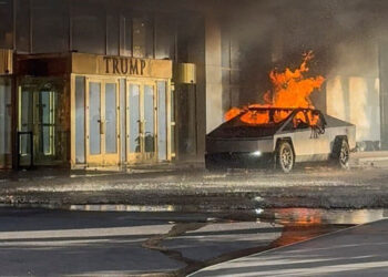 INVESTIGA EU POSIBLE NEXO ENTRE ATROPELLAMIENTO MASIVO QUE MATA A 15 EN NUEVA ORLEANS Y EXPLOSIÓN DE CYBERTRUCK EN HOTEL TRUMP DE LAS VEGAS