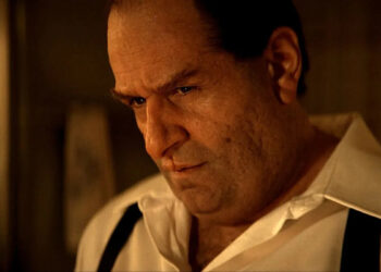 COLIN FARRELL AGRADECE A LAS PRÓTESIS TRAS GANAR EL GLOBO DE ORO POR “EL PINGÜINO”