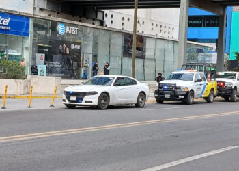 MOVILIZACIÓN POLICÍACA POR AMENAZA DE BOMBA EN PABELLÓN M, EN EL CENTRO DE MONTERREY 2 MOVILIZACIÓN POLICÍACA POR AMENAZA DE BOMBA EN PABELLÓN M, EN EL CENTRO DE MONTERREY