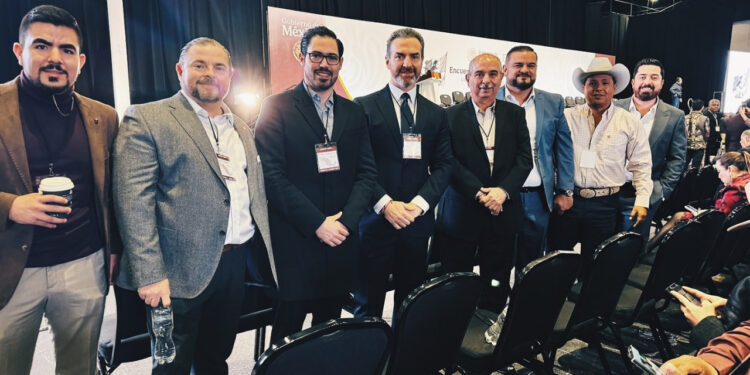 ASISTEN SAMUEL Y ALCALDES DE NUEVO LEÓN A ENCUENTRO DE SHEINBAUM CON GOBERNADORES Y 1,200 EDILES DEL PAÍS; EXIGIRÁ ADRIÁN REPARTO JUSTO DE RECURSOS PARA LOS MUNICIPIOS 1 ASISTEN SAMUEL Y ALCALDES DE NUEVO LEÓN A ENCUENTRO DE SHEINBAUM CON GOBERNADORES Y 1,200 EDILES DEL PAÍS; EXIGIRÁ ADRIÁN REPARTO JUSTO DE RECURSOS PARA LOS MUNICIPIOS