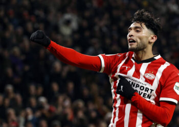 PSV RECHAZA OFERTA DEL WEST HAM POR RICARDO PEPI
