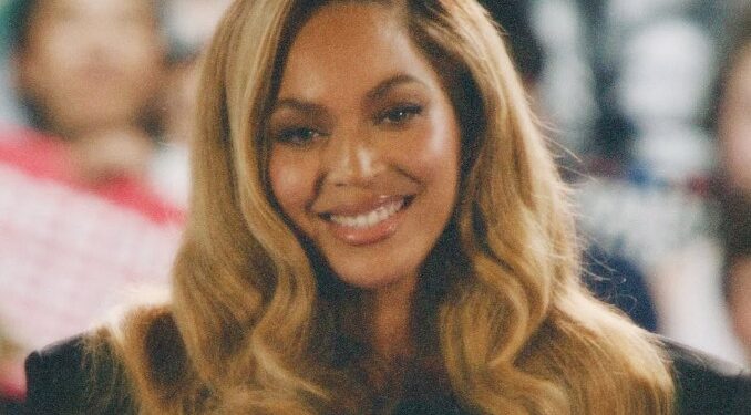 BEYONCÉ HACE HISTORIA: PRIMERA MUJER NEGRA EN GANAR ÁLBUM DEL AÑO EN EL SIGLO XXI 1 BEYONCÉ HACE HISTORIA: PRIMERA MUJER NEGRA EN GANAR ÁLBUM DEL AÑO EN EL SIGLO XXI