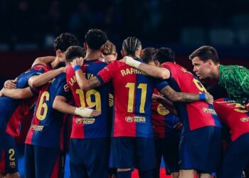 BARCELONA APROVECHA TROPIEZOS Y RECUPERA EL LIDERATO