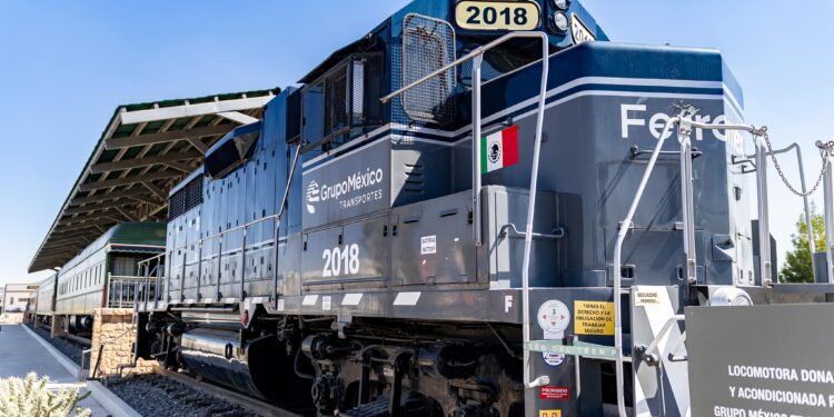 CONECTARÍA LÍNEA 4 DEL METRO CON TREN DE PASAJEROS; ESTUDIA ESTADO INTEGRACIÓN DE AMBOS PROYECTOS PARA AMPLIAR COBERTURA,