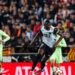 HUMILLACIÓN EN MESTALLA: LA AFICIÓN DEL VALENCIA SE BURLA DE SU EQUIPO 7 HUMILLACIÓN EN MESTALLA: LA AFICIÓN DEL VALENCIA SE BURLA DE SU EQUIPO