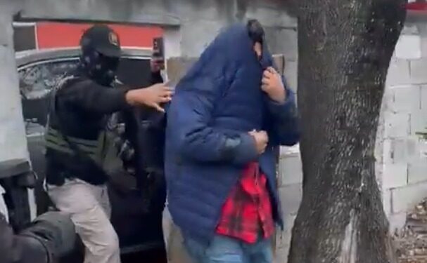 RESCATAN A SECUESTRADO EN ESCOBEDO. 1 RESCATAN A SECUESTRADO EN ESCOBEDO.