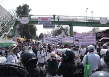 PROTESTA DEL SECTOR SALUD PROVOCA CAOS VIAL EN CDMX Y EDOMEX