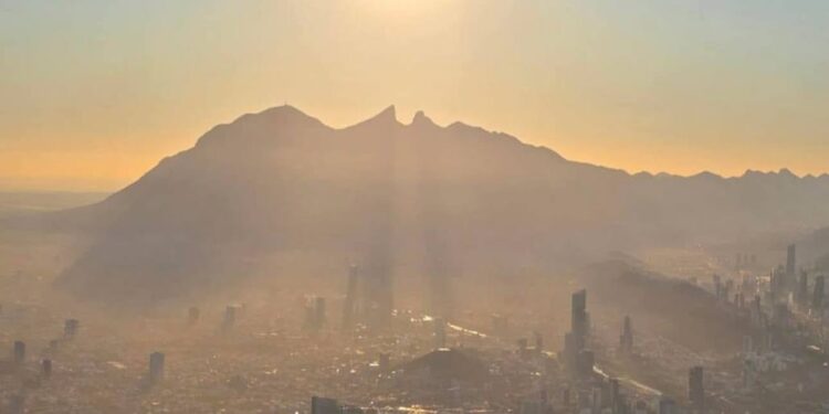 ANUNCIA SEMARNAT COMISIÓN AMBIENTAL METROPOLITANA PARA REDUCIR LA CONTAMINACIÓN Y MEJORAR LA CALIDAD DEL AIRE EN MONTERREY. 