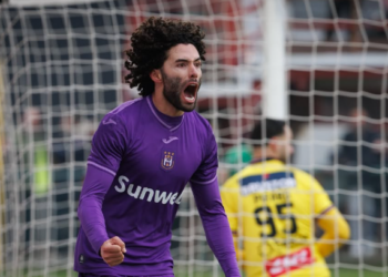 ‘CHINO’ HUERTA BRILLA Y LLEVA AL ANDERLECHT A LA FINAL