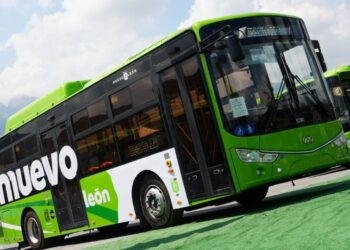 ANUNCIA SAMUEL APOYOS A USUARIOS DEL TRANSPORTE; LANZAN PROGRAMA PERMANENTE “AYUDAMOS A MOVERTE” QUE REPARTIRÁ 350 MIL TARJETAS CON 10 VIAJES GRATIS. 2 ANUNCIA SAMUEL APOYOS A USUARIOS DEL TRANSPORTE; LANZAN PROGRAMA PERMANENTE “AYUDAMOS A MOVERTE” QUE REPARTIRÁ 350 MIL TARJETAS CON 10 VIAJES GRATIS.