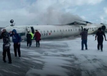 CAPTAN EN VIDEO VOLCADURA DE AVIÓN DE DELTA EN TORONTO.