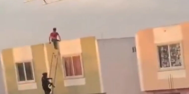 ¡DE PELÍCULA! DETIENE FUERZA CIVIL CON HELICÓPTERO A BANDA DE LADRONES EN ZUAZUA 1 ¡DE PELÍCULA! DETIENE FUERZA CIVIL CON HELICÓPTERO A BANDA DE LADRONES EN ZUAZUA