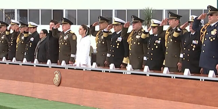 ANUNCIA SHEINBAUM AUMENTO SALARIAL A MILITARES DURANTE CONMEMORACIÓN EN NL DEL DÍA DEL EJÉRCITO 1 ANUNCIA SHEINBAUM AUMENTO SALARIAL A MILITARES DURANTE CONMEMORACIÓN EN NL DEL DÍA DEL EJÉRCITO