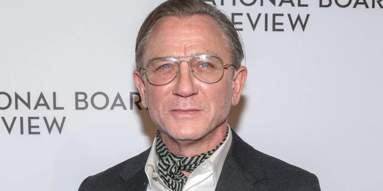 DANIEL CRAIG ABANDONA PROYECTO DE SARGENTO ROCK EN DC STUDIOS 1 DANIEL CRAIG ABANDONA PROYECTO DE SARGENTO ROCK EN DC STUDIOS