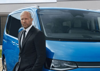 JASON STATHAM RETOMA SU PAPEL DE FRANK MARTIN EN NUEVA CAMPAÑA PUBLICITARIA